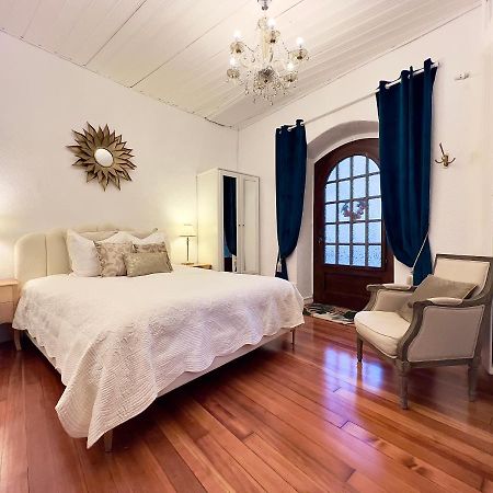 Montreux Castle | Charming Lake View Studio Exterior photo